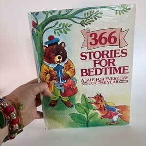 Vintage 366 Stories for Bedtime Book Kids Illustrated Classic Gift